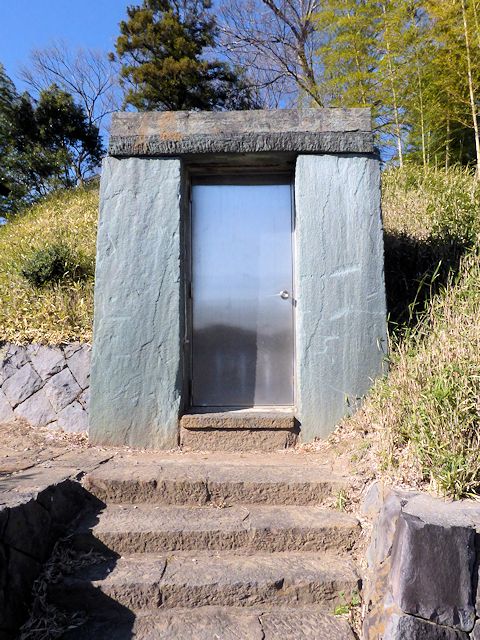 地蔵塚古墳の石室入り口